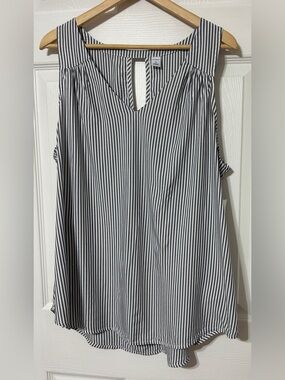 Old Navy Women’s Navy Blue Stripe Sleeveless Blouse Top NWT Size XL